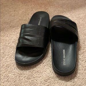 Sam Edelman croc slides